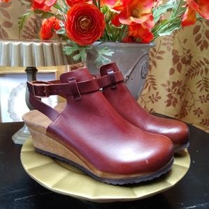 Birks Papillio Belted Sandal Clogs